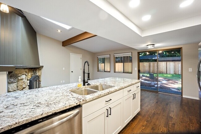 Photo - 22201 NE 2nd St