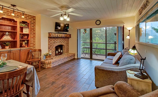 Photo - 1081 Cove Rd Unit 1014