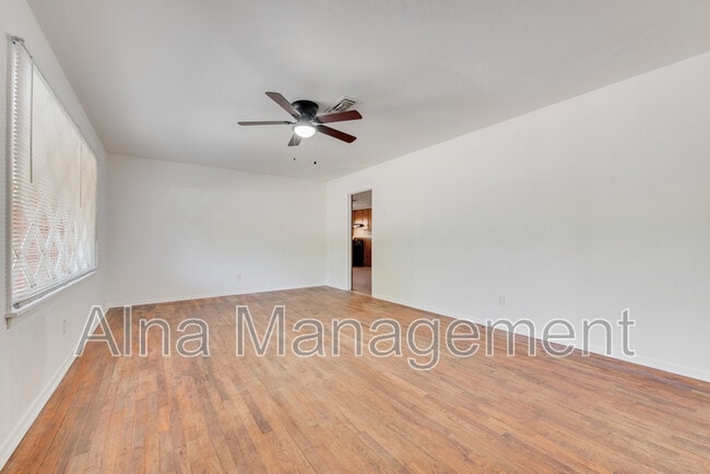 Photo - 867 Odie Dr