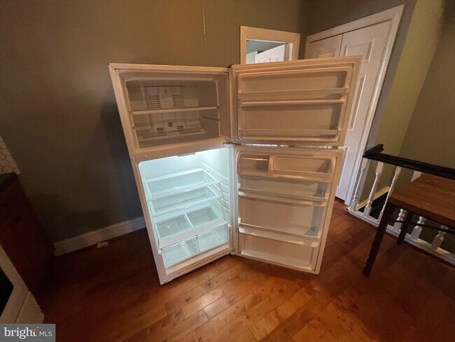 Photo - 308 S 52nd St Unidad 3R