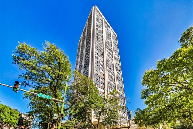 Photo - 70 W Burton Pl Condo Unit 2601