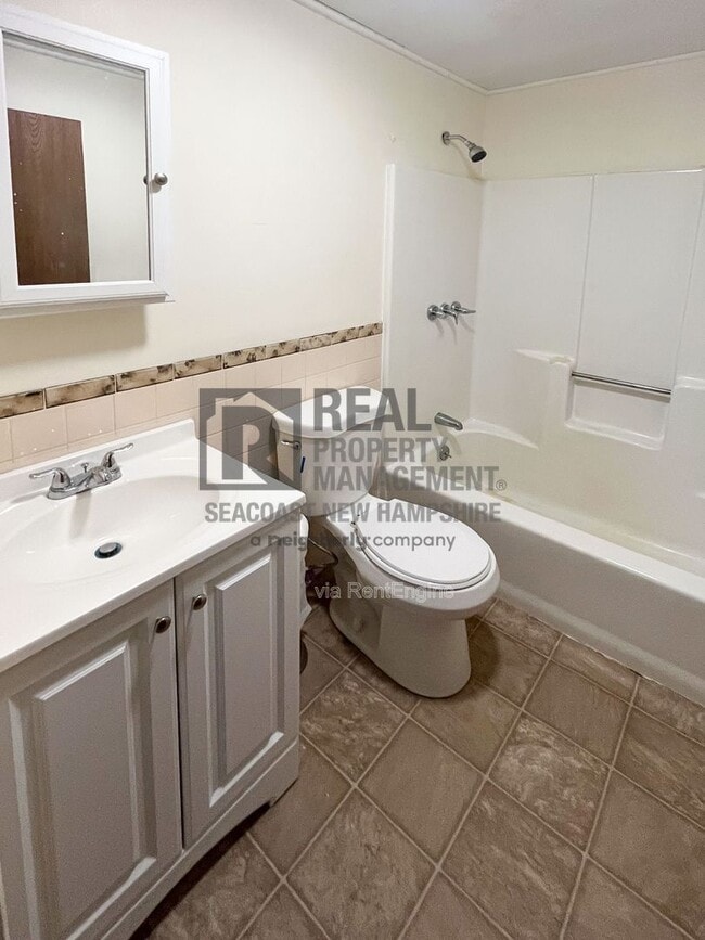 Photo - 17 Ellison Dr Unit 6