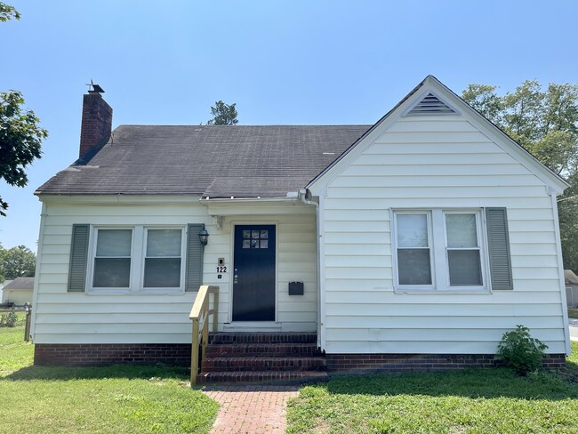Photo - 122 Marshall St House