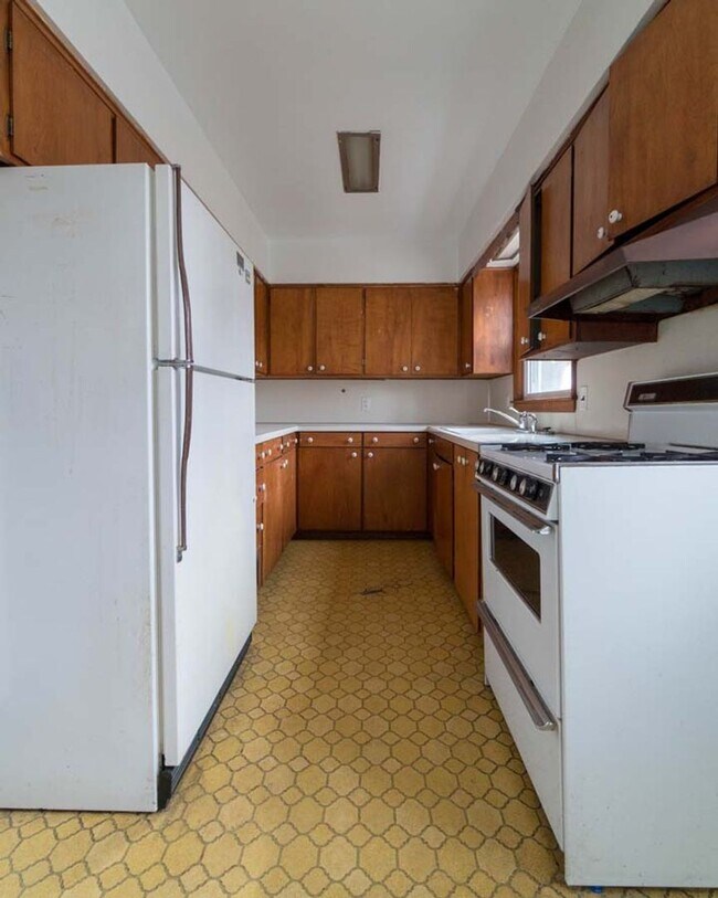 Photo - 2503 Iowa St Townhome