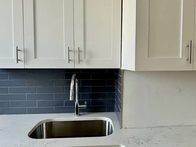 Photo - 652 Leonard St Unit Apartment 2