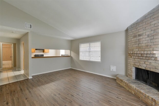 Photo - 28302 Doverbrook Dr