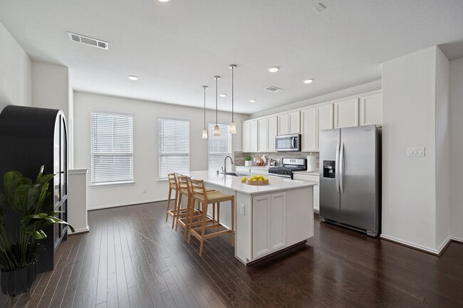 Photo - 8604 Hollyoaks Creek Ln