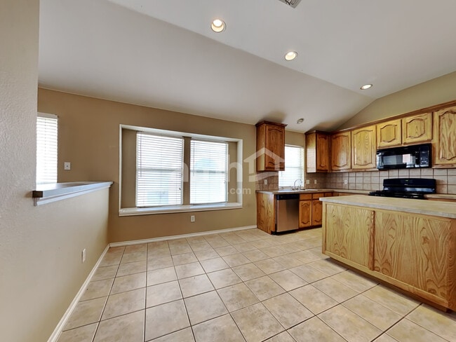 Photo - 8820 Sunset Trace Dr