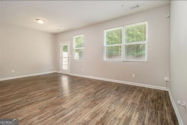 Photo - 1881 Millstream Hollow