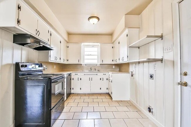 Photo - 2714 40th St