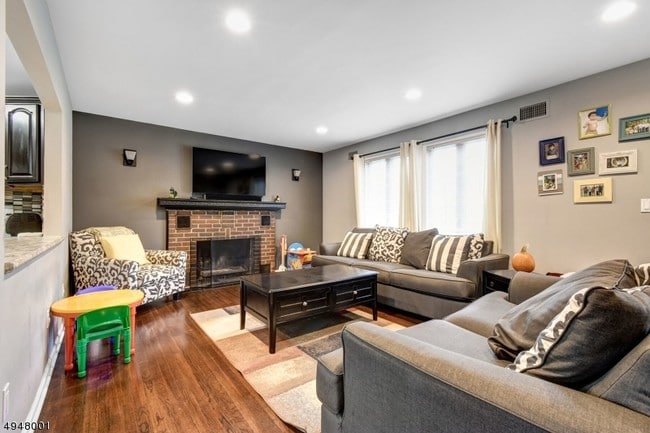 Photo - 221 Hillside Ave