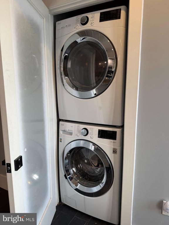 Photo - 2913 N St SE