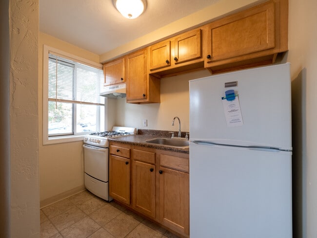 Photo - Brentwood Manor