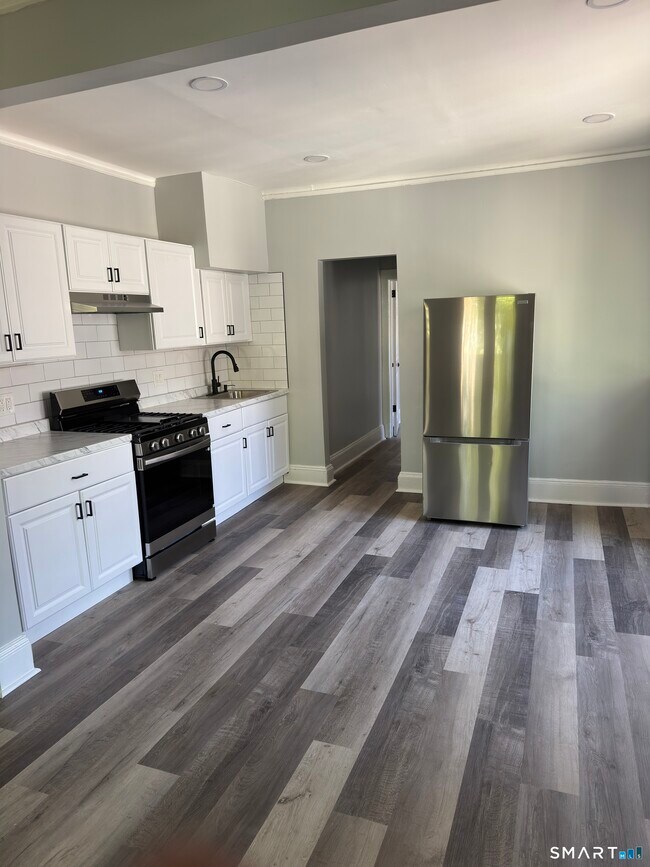 Photo - 67-69-69 Westbourne Pkwy Unit 3