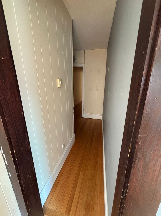 Photo - 25 Lenox St Unidad 2R