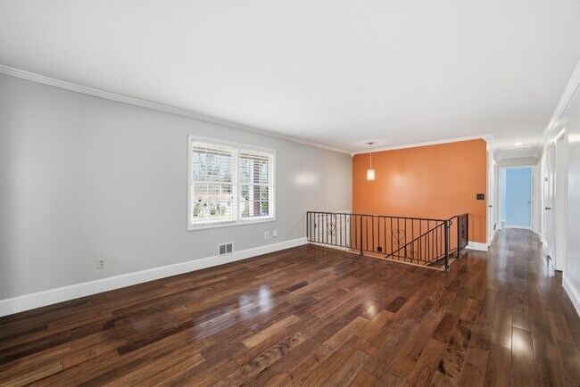 Photo - 2351 Emerald Falls Dr