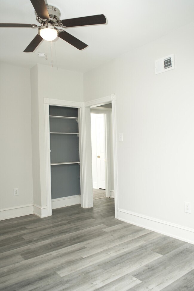 Photo - 4613 Wayne Ave