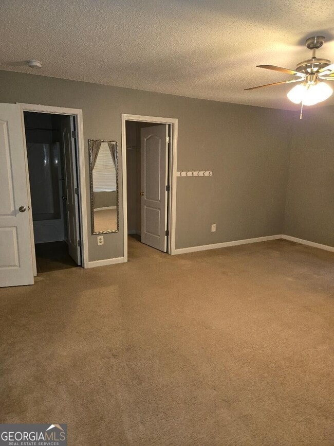 Photo - 430 Bridgewater Way