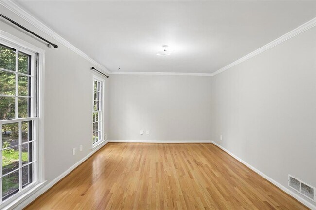 Photo - 2063 Six Branches Dr