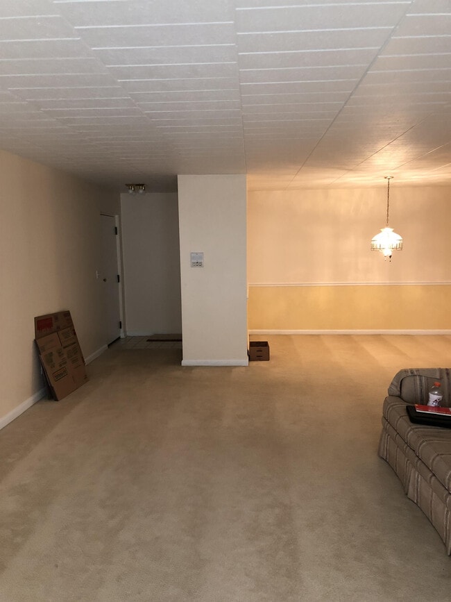 Photo - 213 Forest Green Dr