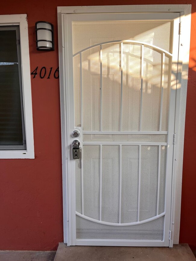 Photo - kl303r Unit 4016