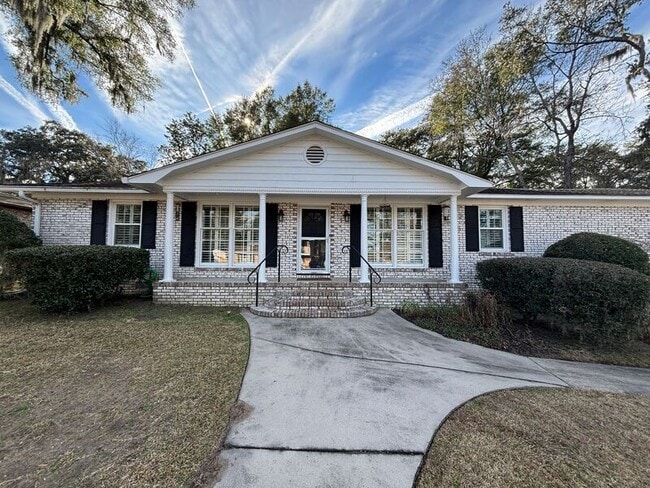 Building Photo - 5327 Chantilly Ln