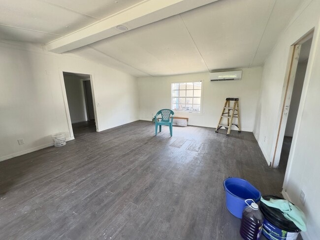 Photo - 1491 N 15th St