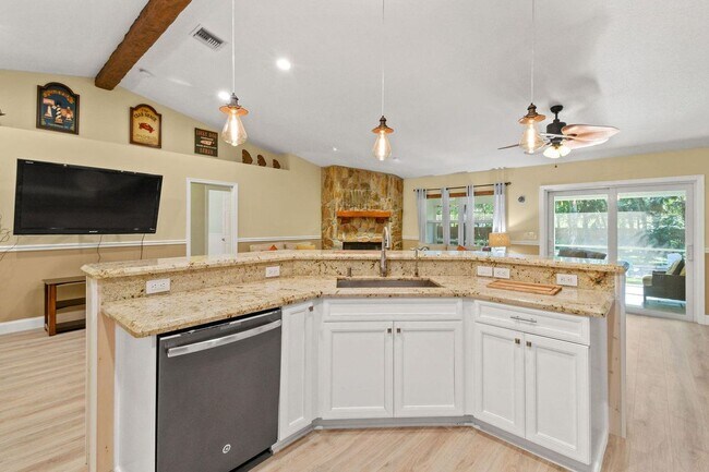 Photo - 17861 Winterhawk Trail