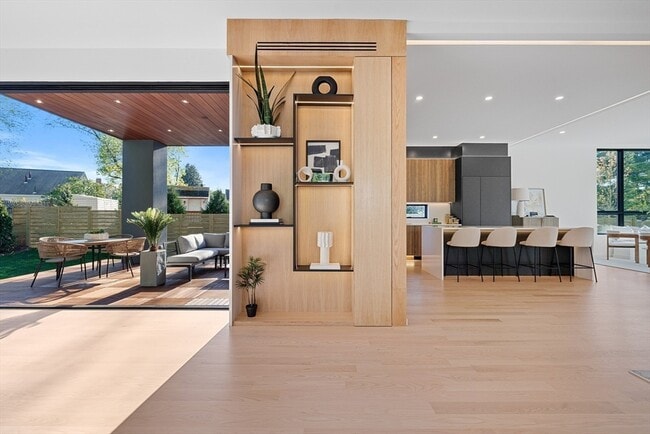 Photo - 90 Auburndale Ave