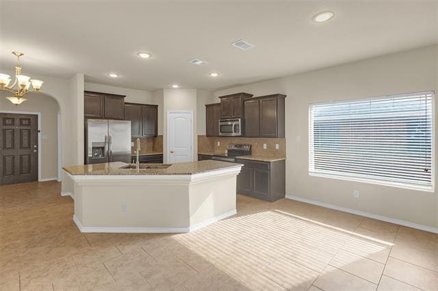 Photo - 659 Owen Trail