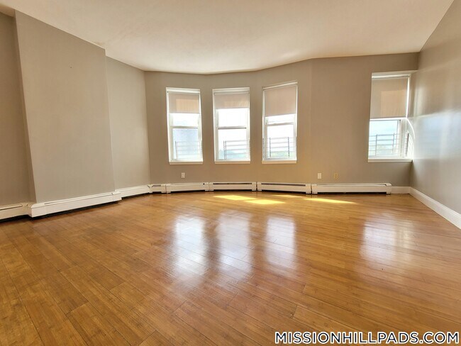 338 Warren St Unit 6