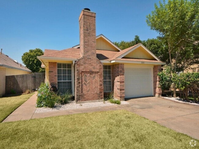 Building Photo - 2213 Margalene Way Rental