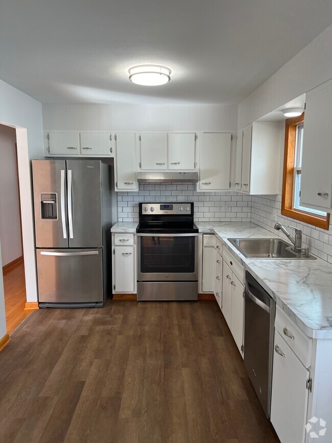 Building Photo - 407 King Ave Rental