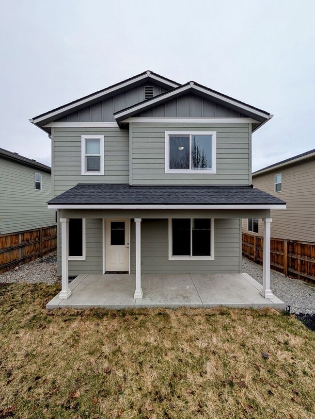 Photo - 3-Bed, 2.5-Bath Townhome w/ 2-Car Garage