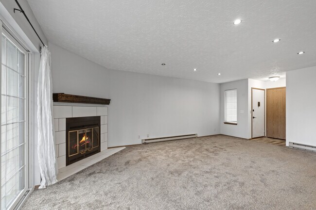 Photo - 101 S Neyland Ave