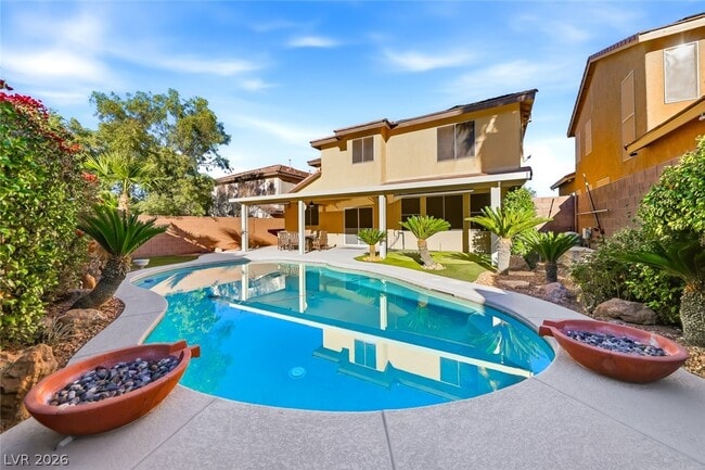 Building Photo - 1129 Dunrobin Garden St