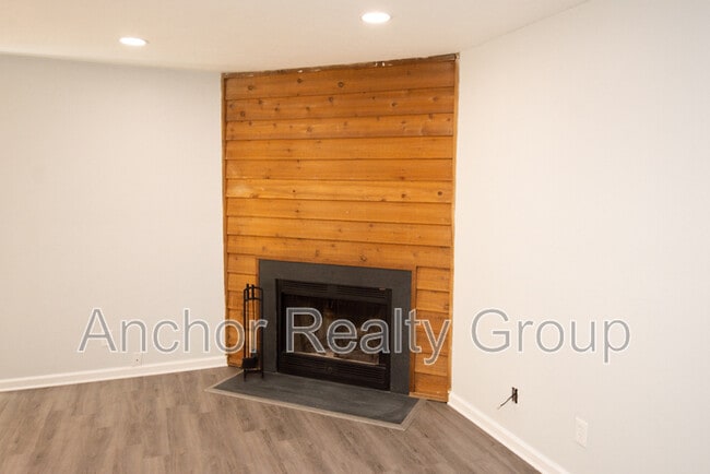 Photo - 500 Barberton Dr Unit 101 - 1