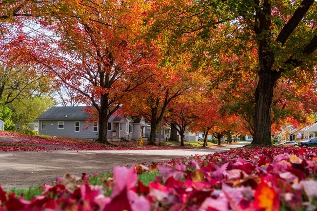Building Photo - 755 Bertha Ave