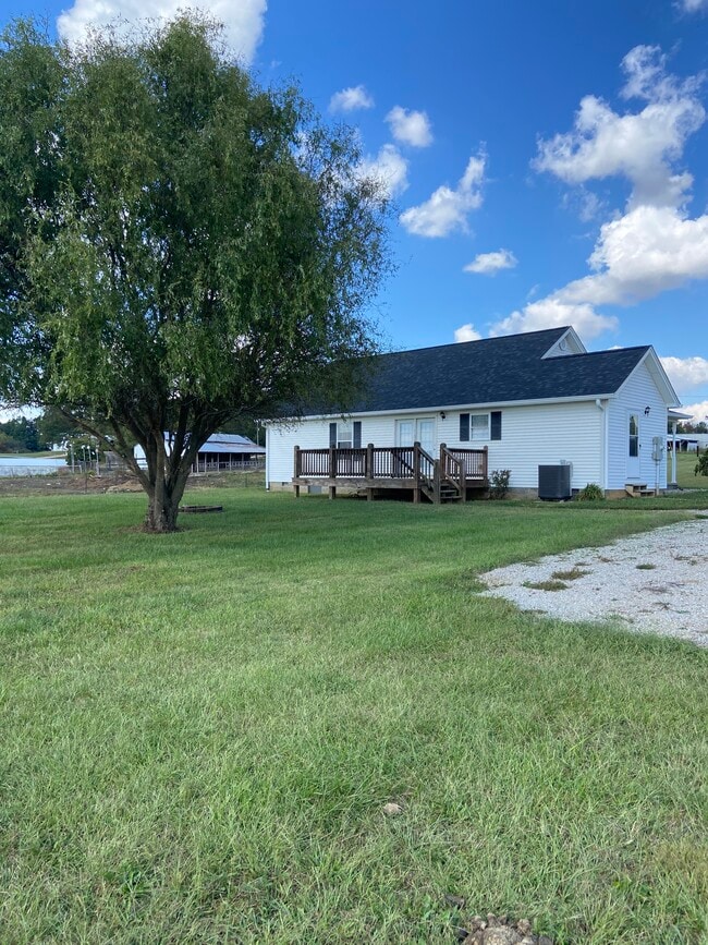 Photo - 1119 Hogan Rd