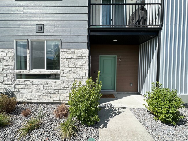 Photo - 1011 W 430 S
