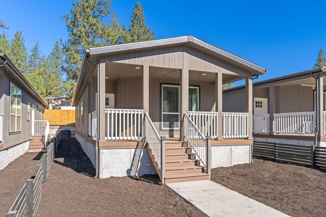 Building Photo - 3 Bed 2 Bath Brand New - Single level