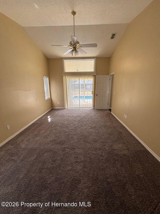 Photo - 10422 Henderson St