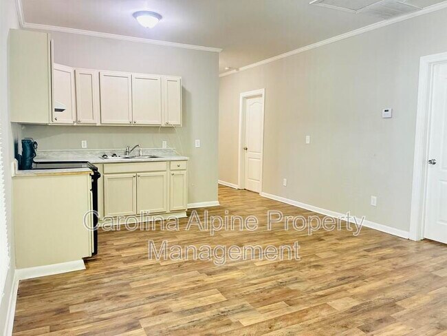 Photo - 418 Orange St