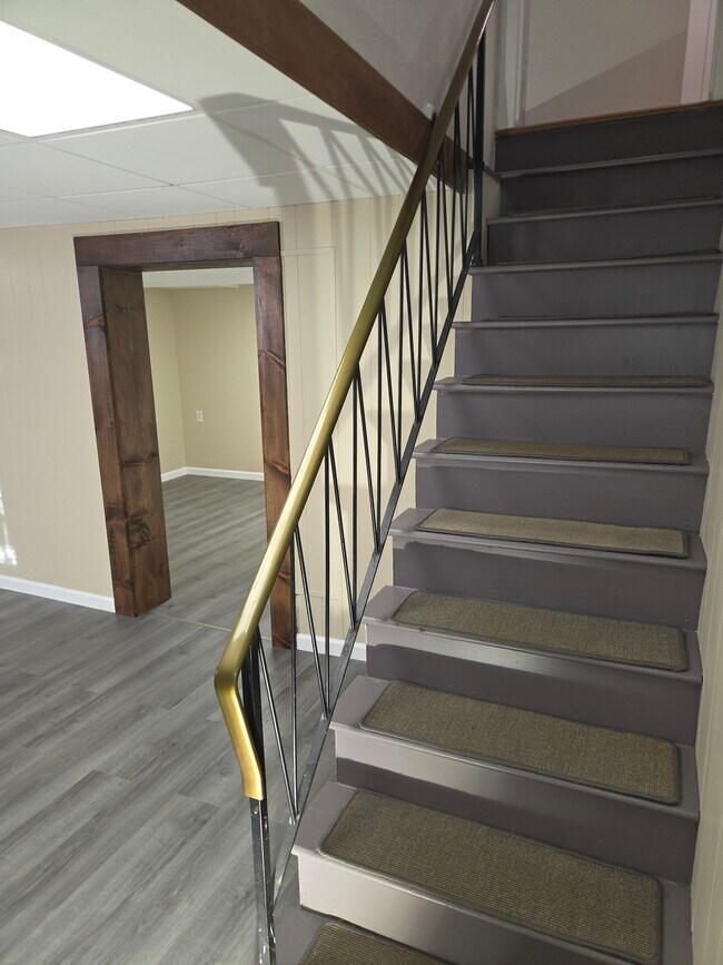 Basement access from the garage - 42 Davenport Rd