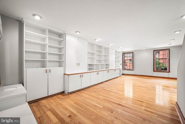 Photo - 241 S 23rd St