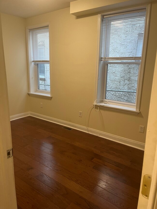 Photo - 4039 Green St Unit 1