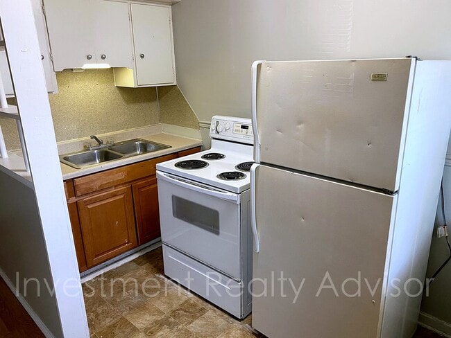 Photo - 585 N Main St Unit 10