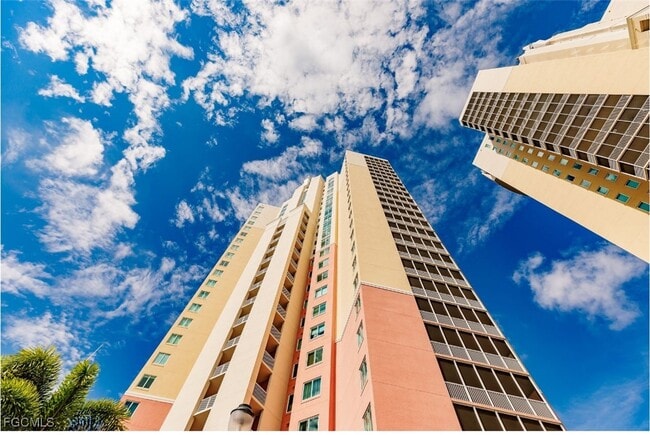 Building Photo - 2743 First St Unit 304