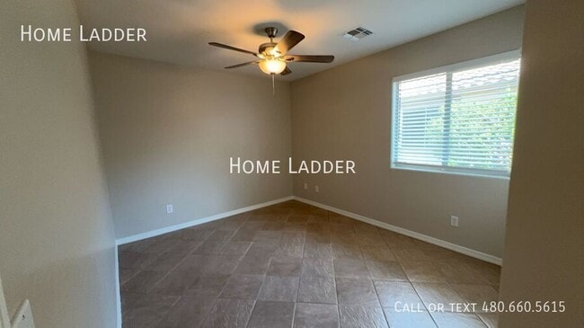 Photo - 25598 W Globe Ave