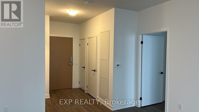 Photo - 1 Quarrington Lane Unit 2901